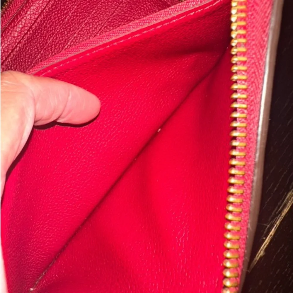 Louis Vuitton empriente Cherry Red Monogram Wallet - Picture 6 of 6